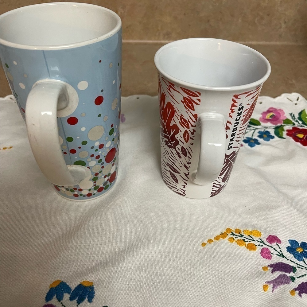 Lot of 2 STARBUCKS Holiday Coffee Mugs Thanksgiving Christmas. - Picture 8 of 9